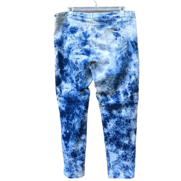 SOLD   Women's Stretch Tye Dyed Blue Denim Distressed Jeans Size 22W Elite Jeans - Picture 2 of 12